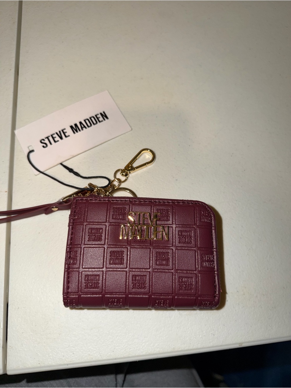 Steve Madden Burgundy Textured Card Case with Gold Key Clip